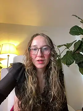 Scarlett NoirMuse online show from April 2026 06:55:01 PM