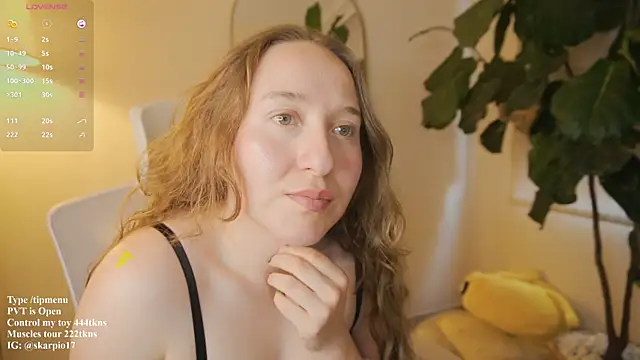 Scarlett NoirMuse online show from May 2026 08:57:01 PM