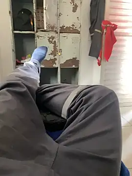 Snapshot of hudson19cm chatting on February 2026 06:27:02 PM hudson19cm online show from February 2026 06:27:02 PM