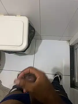 Snapshot of hudson19cm chatting on February 2026 08:19:01 PM hudson19cm online show from February 2026 08:19:01 PM