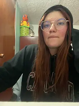 Vixroy7 online show from April 2026 10:45:02 PM