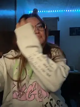 Snapshot of Vixroy7 chatting on February 2026 12:28:01 AM Vixroy7 online show from February 2026 12:28:01 AM