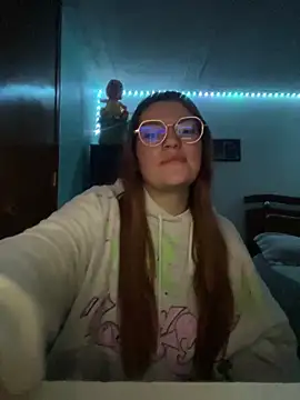 Snapshot of Vixroy7 chatting on February 2026 01:05:02 AM Vixroy7 online show from February 2026 01:05:02 AM