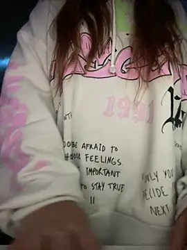 Snapshot of Vixroy7 chatting on March 2026 01:27:01 AM Vixroy7 online show from March 2026 01:27:01 AM