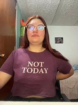 Vixroy7 online show from May 2026 01:44:02 AM