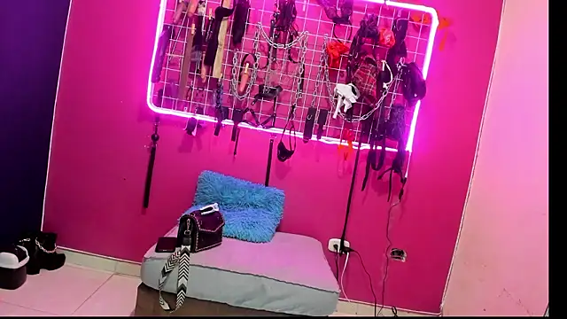 Slave Melany bdsm online show from March 2026 01:02:01 PM