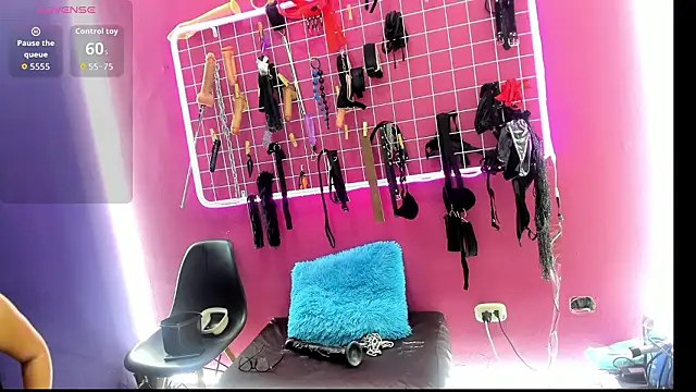 Snapshot of Slave_Melany_bdsm chatting on February 2026 01:54:01 PM Slave Melany bdsm online show from February 2026 01:54:01 PM