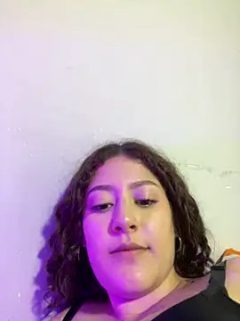 Snapshot of lizzy_luminair chatting on February 2026 03:58:01 AM lizzy luminair online show from February 2026 03:58:01 AM