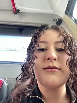 Snapshot of lizzy_luminair chatting on February 2026 05:02:01 PM lizzy luminair online show from February 2026 05:02:01 PM