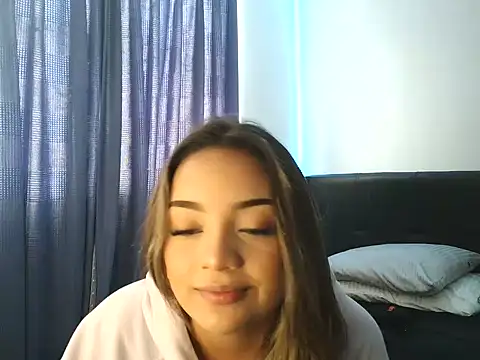 Snapshot of Itsgabyx chatting on February 2026 06:37:02 PM Itsgabyx online show from February 2026 06:37:02 PM