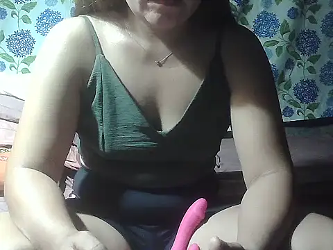 Snapshot of juliana_babe chatting on May 2026 12:09:01 PM juliana babe online show from May 2026 12:09:01 PM