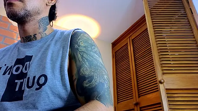 mister eithan online show from February 2026 02:32:01 AM