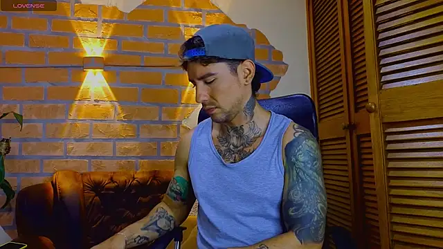 mister eithan online show from January 2026 02:48:02 AM