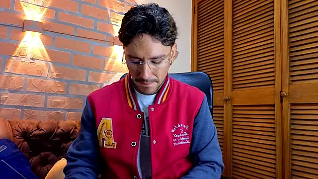 mister eithan online show from February 2026 02:30:01 AM