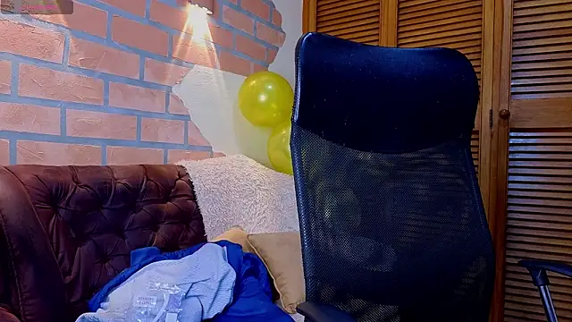 mister eithan online show from March 2026 02:12:01 AM