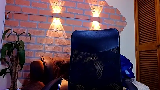 mister eithan online show from February 2026 02:34:01 AM