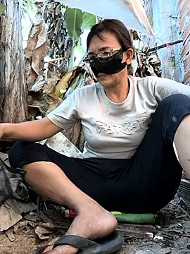 Pussy-xx online show from April 2026 08:10:02 AM