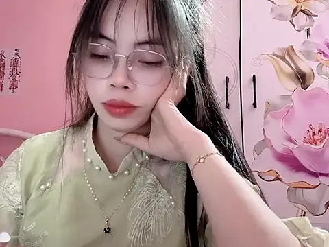 Snapshot of Suki_99 chatting on March 2026 03:52:01 PM Suki 99 online show from March 2026 03:52:01 PM