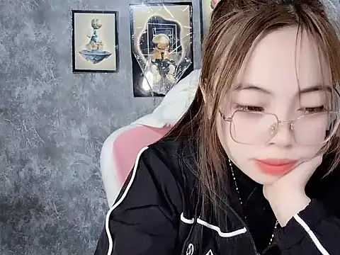 Snapshot of Suki_99 chatting on January 2026 03:26:01 PM Suki 99 online show from January 2026 03:26:01 PM