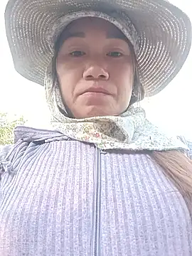 cutebobi online show from April 2026 01:02:02 AM