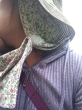 cutebobi online show from April 2026 11:43:02 PM