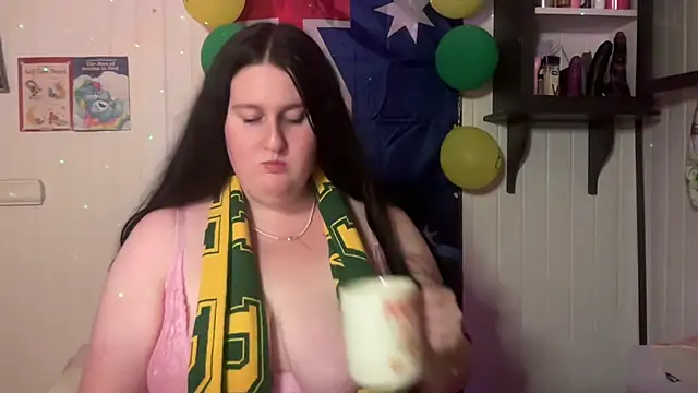 xopeachybaby online show from July 2026 10:36:01 AM