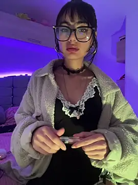  Lucycherry online show from May 2026 06:51:02 AM
