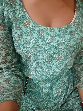 Snapshot of Ayesha_Khan1 chatting on February 2026 04:56:01 AM Ayesha Khan1 online show from February 2026 04:56:01 AM