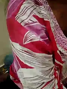 Snapshot of Ayesha_Khan1 chatting on February 2026 04:54:02 AM Ayesha Khan1 online show from February 2026 04:54:02 AM