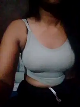 Ayesha Khan1 online show from March 2026 03:26:01 PM