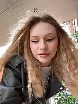 DayaFoxy online show from March 2026 01:18:02 PM