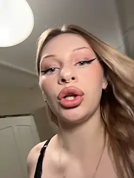 DayaFoxy online show from February 2026 01:11:01 PM