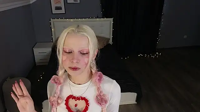 Snapshot of Naomi_Demio chatting on February 2026 09:20:01 AM Naomi Demio online show from February 2026 09:20:01 AM