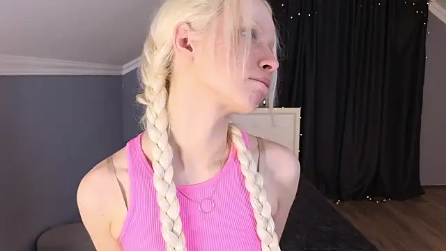 Snapshot of Naomi_Demio chatting on February 2026 09:20:02 AM Naomi Demio online show from February 2026 09:20:02 AM