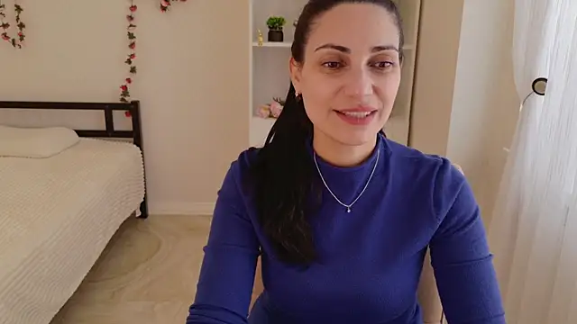 LovelyBeatrice online show from April 2026 11:14:02 AM