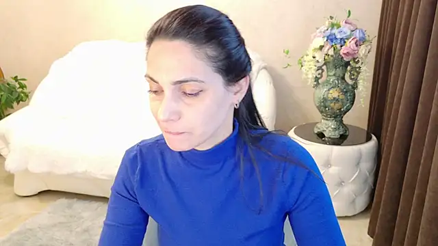 Snapshot of LovelyBeatrice chatting on February 2026 06:03:02 AM LovelyBeatrice online show from February 2026 06:03:02 AM