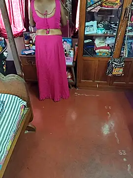 Snapshot of Little-Roshni chatting on February 2026 07:28:01 AM Little-Roshni online show from February 2026 07:28:01 AM