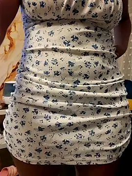 Barbieee1301 online show from March 2026 06:37:02 PM