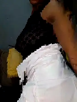 Barbieee1301 online show from April 2026 12:53:01 PM