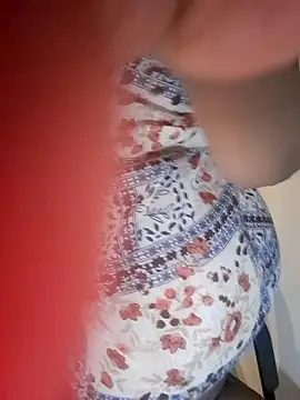 Barbieee1301 online show from March 2026 04:29:02 PM