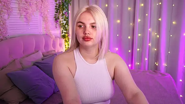 Snapshot of AmeliaWeells chatting on May 2026 02:40:02 AM AmeliaWeells online show from May 2026 02:40:02 AM