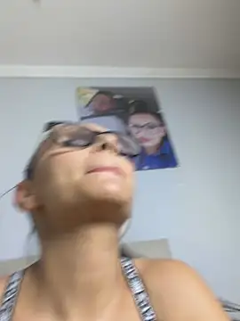 HiddendesireXO01 online show from June 2026 07:09:02 PM