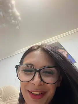 HiddendesireXO01 online show from June 2026 07:42:02 PM