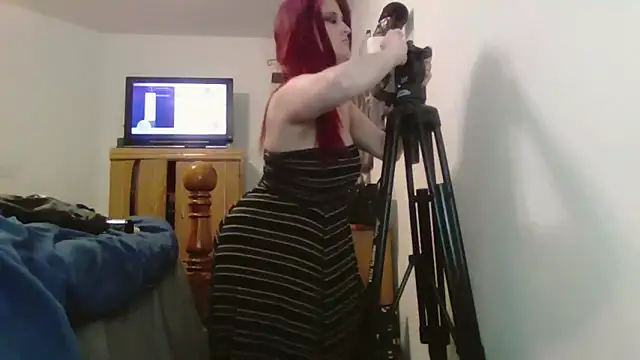 Snapshot of BusyB1983 chatting on February 2026 04:37:02 AM BusyB1983 online show from February 2026 04:37:02 AM