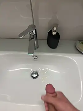 tony3729 online show from March 2026 11:32:01 PM