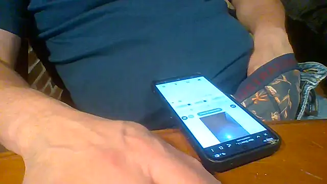 Snapshot of ludowrss chatting on June 2026 03:34:01 AM ludowrss online show from June 2026 03:34:01 AM