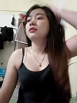 Pinks cool online show from April 2026 03:42:02 PM