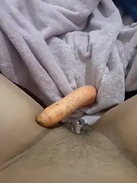 Snapshot of hanina127 chatting on March 2026 02:55:02 AM hanina127 online show from March 2026 02:55:02 AM