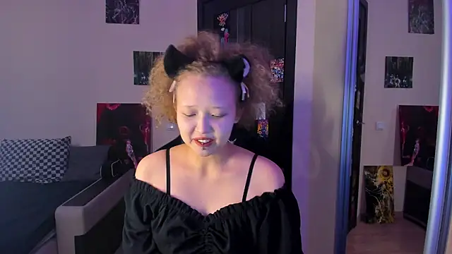 Senya Sol online show from March 2026 10:30:01 PM