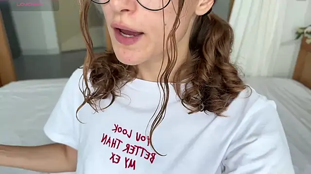 cutiemari online show from April 2026 04:37:02 AM